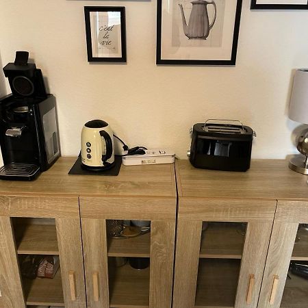 1 Zimmer Wohnung Mit Der Terrasse In Der Innenstadt Wiesbaden Luaran gambar