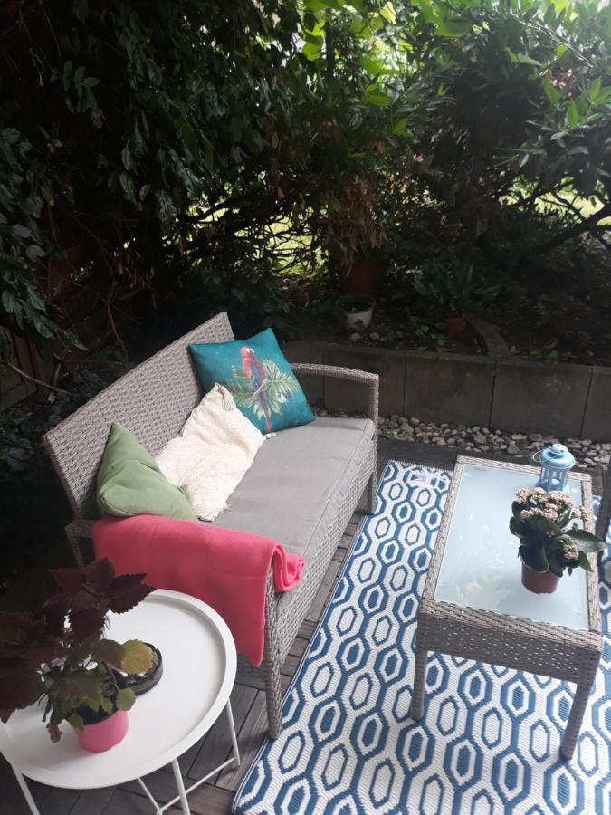 1 Zimmer Wohnung Mit Der Terrasse In Der Innenstadt Wiesbaden Luaran gambar