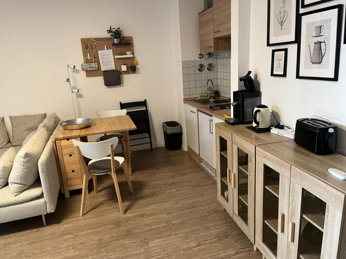 1 Zimmer Wohnung Mit Der Terrasse In Der Innenstadt Wiesbaden Luaran gambar